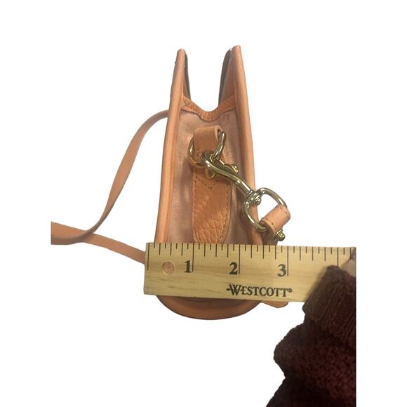 Vintage Salmon Colored Dooney & Bourke Cross Body Purse Bag - Picture 7 of 16